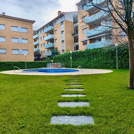 Evh127 Bajo Con Terraza Y Piscina Comunitaria